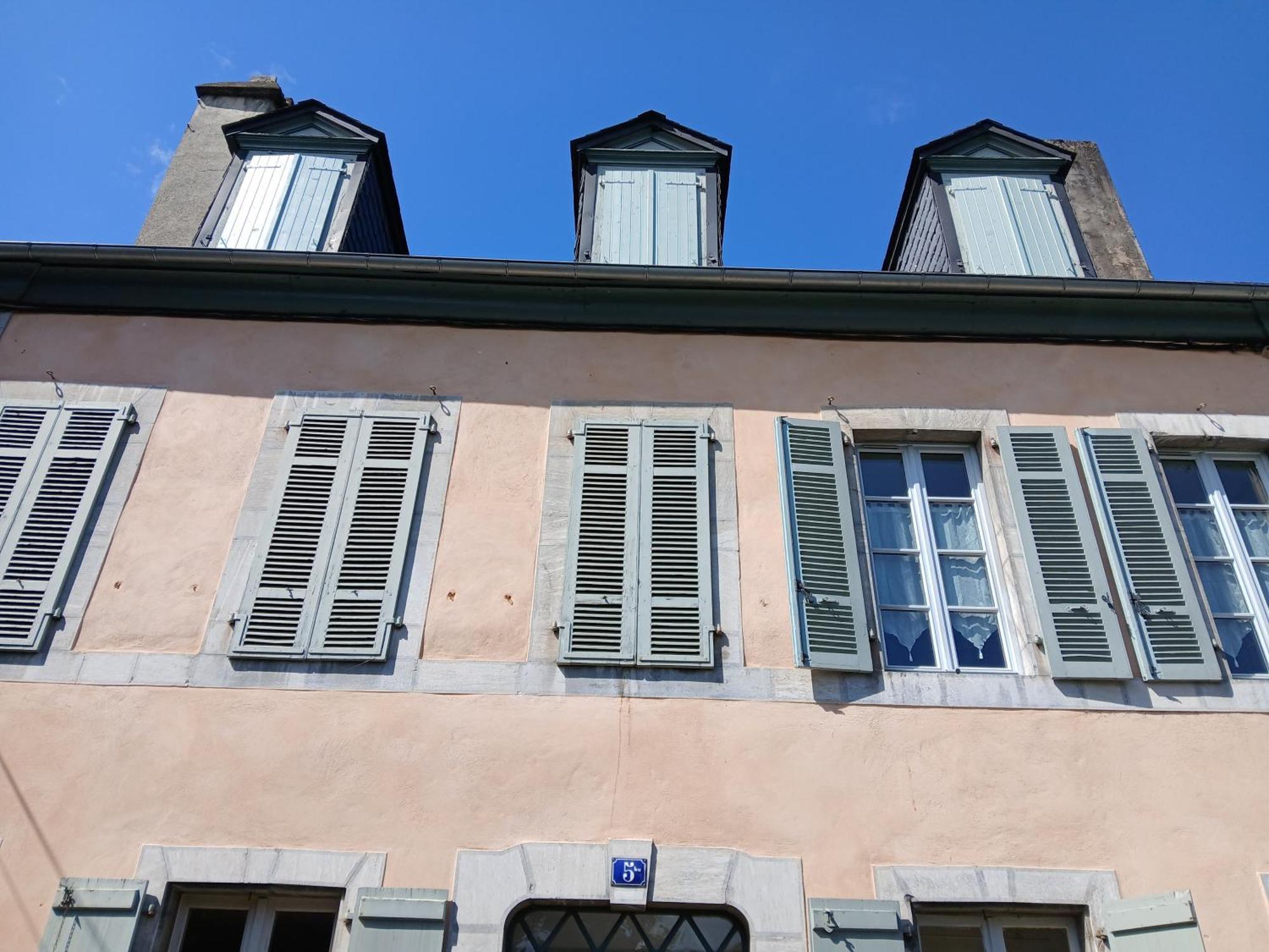 Charmant Appartement Au Centre De Bagnères-de-Bigorre Exteriör bild